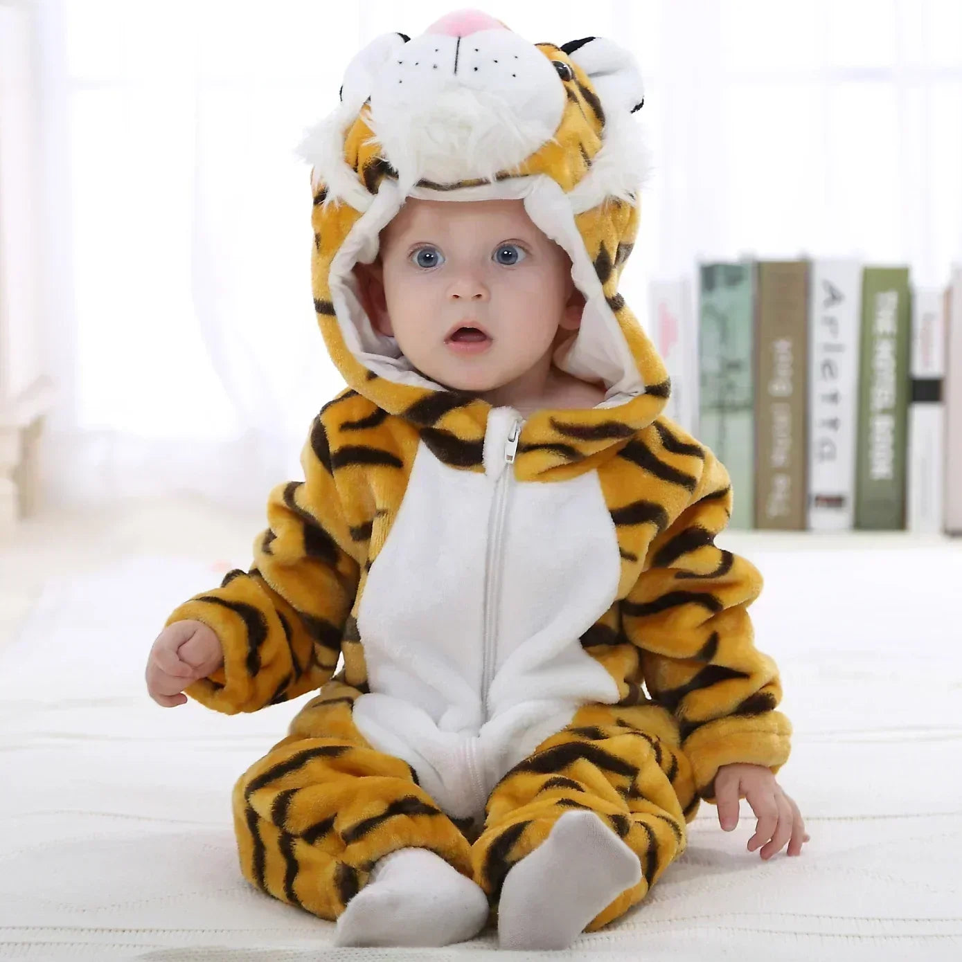 Combinaison tigre bébé